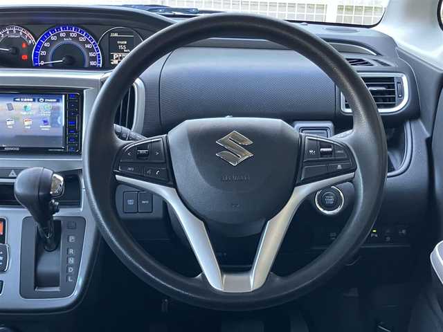 スズキ ソリオ HV MX 愛知県 2020(令2)年 2.5万km ピュアホワイトP /禁煙//ナビ/フルセグ/CD/DVD/BT/MSV/バックカメラ//パワースライドドア//デュアルカメラブレーキサポート/後退時ブレーキサポート//車線逸脱警報/ふらつき警報//誤発進抑制機能/後方誤発進抑制機能//先行車発進お知らせ機能/リアパーキングセンサー//アダプティブクルーズコントロール//アイドリングストップ/横滑り防止装置/盗難防止装置//LEDオートライト/オートハイビーム/ヘッドライトレベライザー//電動格納ミラー//ステアリングスイッチ//バニティミラー//純正15AW/フロアマット/ドアバイザー//スペアスマートキー/新車時保証書/取扱説明書//記録簿　R4/R5/R7