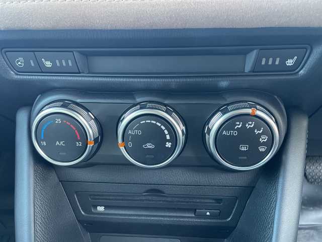 マツダ ＣＸ－３ 15S アーバンドレッサー 愛知県 2021(令3)年 6.2万km セラミックM /フルセグテレビ//バックカメラ//クルーズコントロール//プッシュスタート//ETC//ウィンカーミラー//USB//前関シートヒーター//アラウンドビューカメラ//ヘッドアップディスプレイ//USB//レザーステアリング//ステアリングヒーター//ドラレコ//コーナーセンサー//レーンキープ//AUX//Blueｔooth