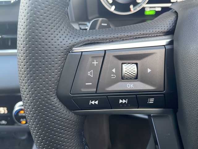 三菱 アウトランダー ＰＨＥＶ ブラックエディション 東京都 2022(令4)年 0.3万km チタニウムグレーメタリック ワンオーナー/純正メモリナビ/パワーバックドア/黒ハーフレザー/BOSE/フルセグテレビ/全方位カメラ/HUD/追従型クルーズコントロール/パドルシフト/パワーシート（D席）/シートヒーター（D+N席）/ステアリングヒーター/後方ドライブレコーダー/BSM/デジタルインナーミラー/衝突軽減ブレーキ/オートハイビーム/ソナー/プッシュスタート/純正アルミホイール/純正LEDライト