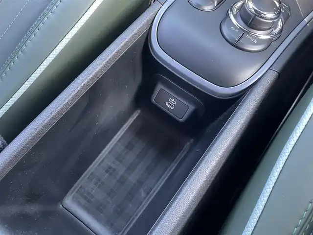 ＭＩＮＩ ＢＭＷ ミニ クロスオーバー クーパー D アンテイムドED 福岡県 2022(令4)年 1万km モメンタムグレー 特別仕様車アンテイムドエディション/・純正ディスプレイオーディオ/（BT/USB/Apple car play）/・ミラー型ETC/・バックカメラ/・ドラレコ前後/・クルーズコントロール/・ブラインドスポットモニター/・レーンキープアシスト/・LEDヘッドライト/・オートライト/・フォグライト前後/・レザーシート/・シートヒーター（D-N）/・パワーシート（D-N）/・コーナーセンサー前後/・ルーフレール/・純正18インチAW