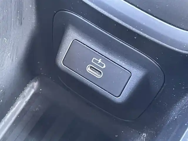 ＭＩＮＩ ＢＭＷ ミニ クロスオーバー クーパー D アンテイムドED 福岡県 2022(令4)年 1万km モメンタムグレー 特別仕様車アンテイムドエディション/・純正ディスプレイオーディオ/（BT/USB/Apple car play）/・ミラー型ETC/・バックカメラ/・ドラレコ前後/・クルーズコントロール/・ブラインドスポットモニター/・レーンキープアシスト/・LEDヘッドライト/・オートライト/・フォグライト前後/・レザーシート/・シートヒーター（D-N）/・パワーシート（D-N）/・コーナーセンサー前後/・ルーフレール/・純正18インチAW