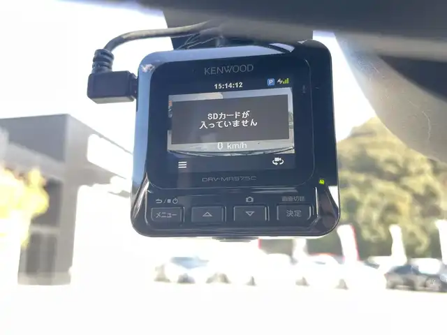 ＭＩＮＩ ＢＭＷ ミニ クロスオーバー クーパー D アンテイムドED 福岡県 2022(令4)年 1万km モメンタムグレー 特別仕様車アンテイムドエディション/・純正ディスプレイオーディオ/（BT/USB/Apple car play）/・ミラー型ETC/・バックカメラ/・ドラレコ前後/・クルーズコントロール/・ブラインドスポットモニター/・レーンキープアシスト/・LEDヘッドライト/・オートライト/・フォグライト前後/・レザーシート/・シートヒーター（D-N）/・パワーシート（D-N）/・コーナーセンサー前後/・ルーフレール/・純正18インチAW