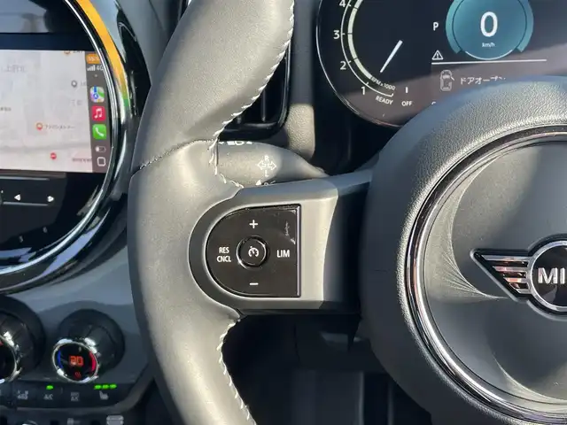 ＭＩＮＩ ＢＭＷ ミニ クロスオーバー クーパー D アンテイムドED 福岡県 2022(令4)年 1万km モメンタムグレー 特別仕様車アンテイムドエディション/・純正ディスプレイオーディオ/（BT/USB/Apple car play）/・ミラー型ETC/・バックカメラ/・ドラレコ前後/・クルーズコントロール/・ブラインドスポットモニター/・レーンキープアシスト/・LEDヘッドライト/・オートライト/・フォグライト前後/・レザーシート/・シートヒーター（D-N）/・パワーシート（D-N）/・コーナーセンサー前後/・ルーフレール/・純正18インチAW