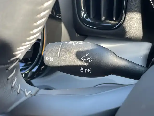 ＭＩＮＩ ＢＭＷ ミニ クロスオーバー クーパー D アンテイムドED 福岡県 2022(令4)年 1万km モメンタムグレー 特別仕様車アンテイムドエディション/・純正ディスプレイオーディオ/（BT/USB/Apple car play）/・ミラー型ETC/・バックカメラ/・ドラレコ前後/・クルーズコントロール/・ブラインドスポットモニター/・レーンキープアシスト/・LEDヘッドライト/・オートライト/・フォグライト前後/・レザーシート/・シートヒーター（D-N）/・パワーシート（D-N）/・コーナーセンサー前後/・ルーフレール/・純正18インチAW