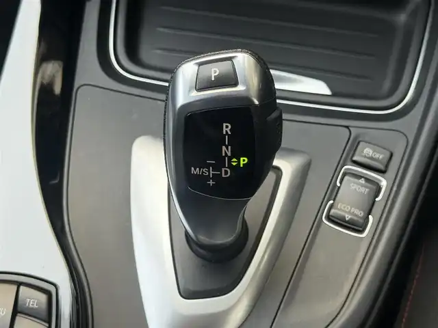 ＢＭＷ ３２０ｄ スポーツ 愛知県 2014(平26)年 8.6万km インペリアル・ブルー・ブリリアント・エフェクト /禁煙//メーカーナビ//BT/USB/AUX/FM/AM//バックカメラ//純正17AW//速度リミッター//HIDオートライト//F/Rフォグ//電格ウィンカーミラー//プッシュスタート//革巻ステアリング//ステアリングスイッチ//前席パワーシート//シートメモリー//MTモードAT//コーナーセンサー//ミラー一体型ETC//ドライブレコーダー//SPORT/SPORT+//CONFORT/ECOPRO//フロアマット//純正ドアバイザー//アイドリングストップ//横滑り防止//ISOFIX//新車時保証書//ナビ取説/クイックガイド/ファーストガイド//整備記録簿H27-30.R3.5//スマートキー//スマートスペアキー