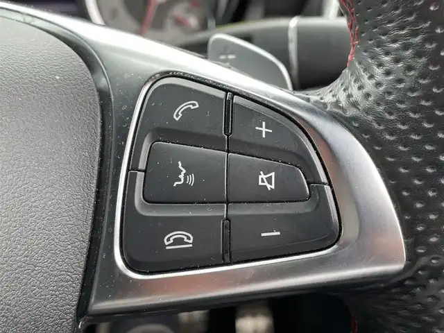 メルセデス・ベンツ ＣＬＡ１８０ AMGライン 福岡県 2015(平27)年 3.9万km ポーラシルバー 純正HDD7型ナビ/（フルセグTV/BT/CD/DVD）/バックモニター/アクティブブレーキアシスト/コーナーセンサー/クルコン/ETC2.0/シートヒーター/アイドリングストップ/パドルシフト/リバースミラー/USB/AMGフロアマット/AMG18inchAW/純正IHIターボタービン/7G-DCT/スペアキー/Pスタート