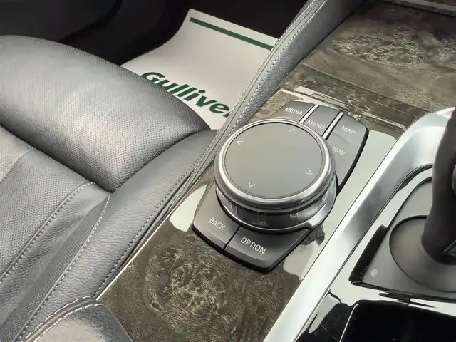 ＢＭＷ ５３０ｉ Mスポーツ 香川県 2018(平30)年 7.5万km アルピンホワイトⅢ 純正HDDナビ/フルセグ/CD/DVD/Bluetooth/サンルーフ/全方位カメラ/レーダークルーズコントロール/黒革シート/前席パワーシート/全席シートヒーター/前席シートベンチレーション/デジタルミラー/前後ドライブレコーダー/レーンキープアシスト/純正19インチアルミ/LEDヘッドライト/コーナーセンサー/ミラー型ETC/スマートキー