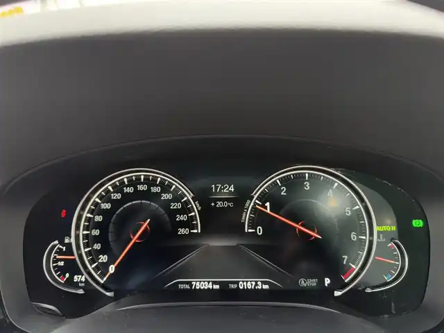 ＢＭＷ ５３０ｉ Mスポーツ 香川県 2018(平30)年 7.5万km アルピンホワイトⅢ 純正HDDナビ/フルセグ/CD/DVD/Bluetooth/サンルーフ/全方位カメラ/レーダークルーズコントロール/黒革シート/前席パワーシート/全席シートヒーター/前席シートベンチレーション/デジタルミラー/前後ドライブレコーダー/レーンキープアシスト/純正19インチアルミ/LEDヘッドライト/コーナーセンサー/ミラー型ETC/スマートキー