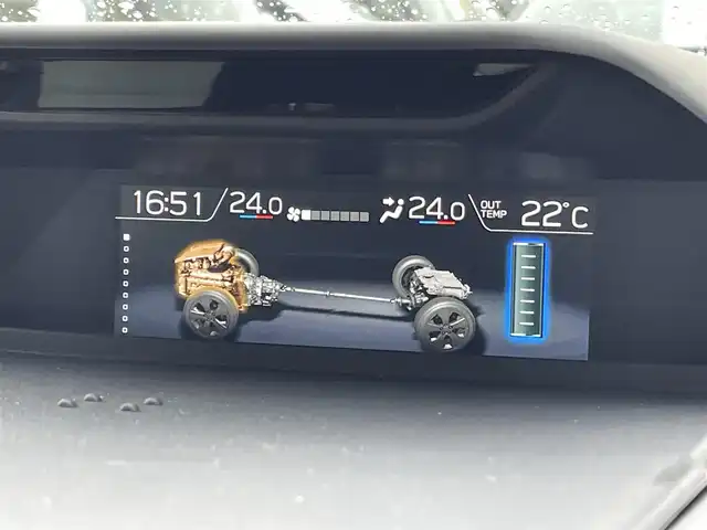 スバル フォレスター ハイブリッド アドバンス 群馬県 2022(令4)年 2.2万km 白 ワンオーナー/HDDナビ/ワンセグテレビ/バックカメラ/サイドカメラ/クルーズコントロール/ドアバイザー/プッシュスタート/パワーバックドア/ETC/Bluetooth/パワーシート/ルーフレール/フロアマット純性/ABS/横滑り防止装置/前後コーナーセンサー/レーンキープアシスト/イモビライザー/オートライト/サマータイヤ4本車載
