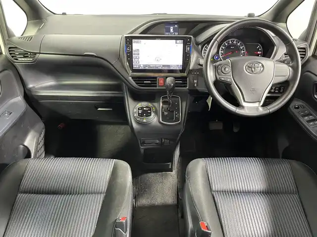 トヨタ ヴォクシー ZS 煌 大阪府 2015(平27)年 4.9万km ホワイトパールクリスタルシャイン ALPINEナビ(フルセグ/DVD再生/Bluetooth) バックカメラ ETC 両側パワースライドドア アイドリングストップ オートライト スマートキー Pスタート リアオートエアコン ドラレコ