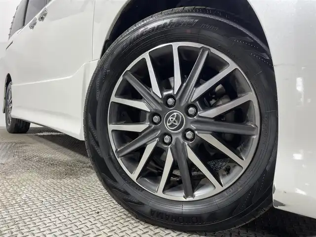 トヨタ ヴォクシー ZS 煌 大阪府 2015(平27)年 4.9万km ホワイトパールクリスタルシャイン ALPINEナビ(フルセグ/DVD再生/Bluetooth) バックカメラ ETC 両側パワースライドドア アイドリングストップ オートライト スマートキー Pスタート リアオートエアコン ドラレコ