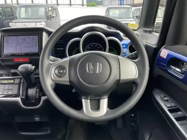 ホンダ Ｎ ＢＯＸ G Lパッケージ 山形県 2015(平27)年 8.7万km ブリリアントスポーティブルーメタリック2トーン (株)IDOMが運営する【じしゃロン山形店】の自社ローン専用車両になります。/こちらは現金またはオートローンご利用時の価格です。/自社ローンご希望の方は別途その旨お申付け下さい。/stradaナビ/（TV/FM/AM/CD/BT）/バックカメラ/ETC/片側パワースライドドア/横滑り防止機能/電動格納ミラー/ISOFIX