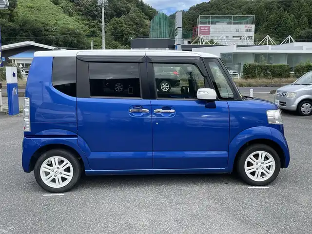 ホンダ Ｎ ＢＯＸ G Lパッケージ 山形県 2015(平27)年 8.7万km ブリリアントスポーティブルーメタリック2トーン (株)IDOMが運営する【じしゃロン山形店】の自社ローン専用車両になります。/こちらは現金またはオートローンご利用時の価格です。/自社ローンご希望の方は別途その旨お申付け下さい。/stradaナビ/（TV/FM/AM/CD/BT）/バックカメラ/ETC/片側パワースライドドア/横滑り防止機能/電動格納ミラー/ISOFIX