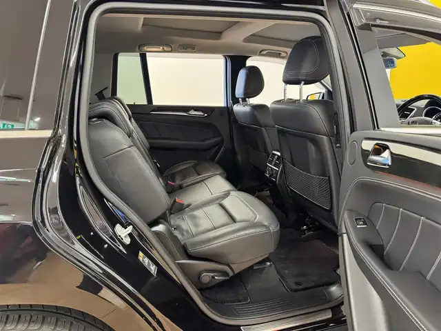 メルセデス・ベンツ ＧＬ３５０ ブルーテック 4MATIC レザー エクスクルーシブ 群馬県 2016(平28)年 5.4万km オブシディアンブラック PRE-SAFEブレーキ/サンルーフ/純正HDDナビ/　　CD/DVD/BT/ワンセグ/MSV/USB/AUX/360°カメラ/パワーバックドア/レーダークルーズコントロール/HIDオートライト/レザーシート/前席・2列目シートヒーター/前席メモリーシート/純正20インチAW/エアサスペンション/コーナーセンサー/前後ドライブレコーダー/アテンションアシスト/ブラインドスポットアシスト/レーンキープアシスト/パドルシフト/ステアリングスイッチ/横滑り防止装置/サイド・カーテンエアバッグ/スマートキー/ETC/4WD・ディーゼルターボ