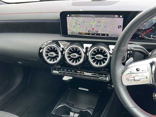 メルセデス・ベンツ ＣＬＡ２００ｄ Sブレーク AMGライン 岐阜県 2020(令2)年 2.1万km デジタルホワイト ワンオーナー/純正ナビ/フルセグTV/Blurtooth/USB/FM/AM/プッシュスタート/シートメモリー/シートヒーター/ビルトインETC2.0/レーダークルーズコントロール/バックカメラ/アラウンドビューモニター/ハーフレザーシート/前後ドライブレコーダー/パワーバックドア/パドルシフト/純正マット/横滑り防止装置/パークとロック/アクティブレーンキープ/アクティブステアリング/カメラ＆パーキング警告装置/道路標識アシスト/アテンションアシスト/ブラインドスポットアシスト/DYNAMICSELECT/冬タイヤ速度制限装置/シートベルト調節/キーアンサーバック/車速感応ドアロック/電動格納ミラー/アンビエントライト/オートライト/オートエアコン/ISOFIXシート