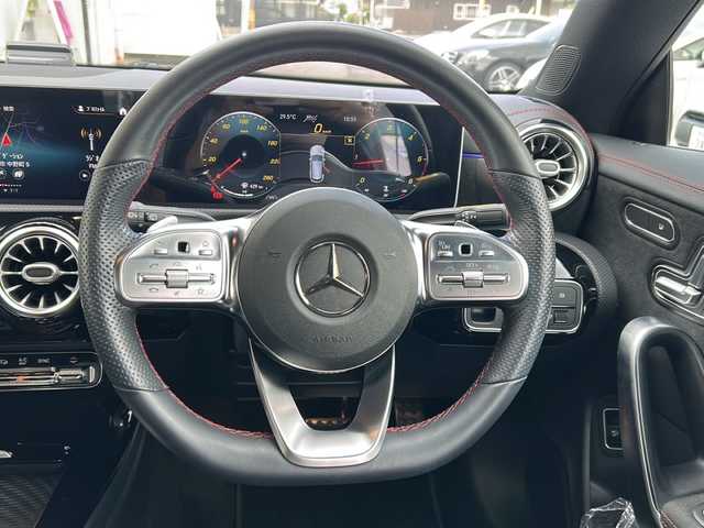 メルセデス・ベンツ ＣＬＡ２００ｄ Sブレーク AMGライン 岐阜県 2020(令2)年 2.1万km デジタルホワイト ワンオーナー/純正ナビ/フルセグTV/Blurtooth/USB/FM/AM/プッシュスタート/シートメモリー/シートヒーター/ビルトインETC2.0/レーダークルーズコントロール/バックカメラ/アラウンドビューモニター/ハーフレザーシート/前後ドライブレコーダー/パワーバックドア/パドルシフト/純正マット/横滑り防止装置/パークとロック/アクティブレーンキープ/アクティブステアリング/カメラ＆パーキング警告装置/道路標識アシスト/アテンションアシスト/ブラインドスポットアシスト/DYNAMICSELECT/冬タイヤ速度制限装置/シートベルト調節/キーアンサーバック/車速感応ドアロック/電動格納ミラー/アンビエントライト/オートライト/オートエアコン/ISOFIXシート
