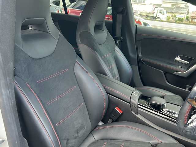 メルセデス・ベンツ ＣＬＡ２００ｄ Sブレーク AMGライン 岐阜県 2020(令2)年 2.1万km デジタルホワイト ワンオーナー/純正ナビ/フルセグTV/Blurtooth/USB/FM/AM/プッシュスタート/シートメモリー/シートヒーター/ビルトインETC2.0/レーダークルーズコントロール/バックカメラ/アラウンドビューモニター/ハーフレザーシート/前後ドライブレコーダー/パワーバックドア/パドルシフト/純正マット/横滑り防止装置/パークとロック/アクティブレーンキープ/アクティブステアリング/カメラ＆パーキング警告装置/道路標識アシスト/アテンションアシスト/ブラインドスポットアシスト/DYNAMICSELECT/冬タイヤ速度制限装置/シートベルト調節/キーアンサーバック/車速感応ドアロック/電動格納ミラー/アンビエントライト/オートライト/オートエアコン/ISOFIXシート