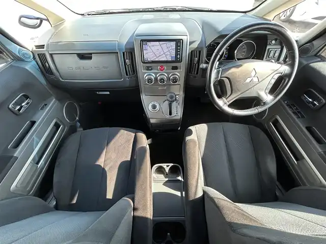 三菱 デリカＤ：５ D－Power package 岩手県 2014(平26)年 8万km ウォームホワイトパール ナビ バックC フリップダウン ETC 両側電動スライド Bluetooth フルセグ DVD再生 クルーズコントロール パドルシフト シートヒーター オートHIDライト フォグランプ オールテレーンタイヤ 16インチAW スマートキー