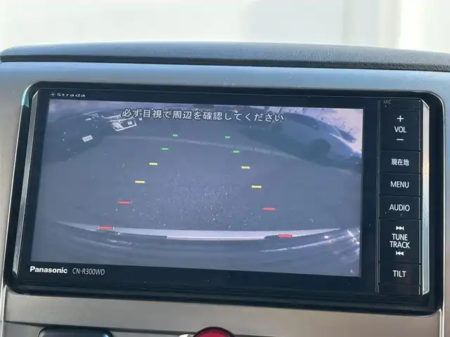 三菱 デリカＤ：５ D－Power package 岩手県 2014(平26)年 8万km ウォームホワイトパール ナビ バックC フリップダウン ETC 両側電動スライド Bluetooth フルセグ DVD再生 クルーズコントロール パドルシフト シートヒーター オートHIDライト フォグランプ オールテレーンタイヤ 16インチAW スマートキー