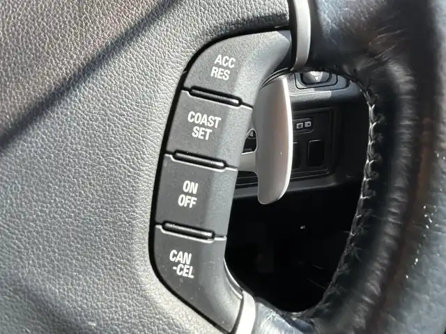 三菱 デリカＤ：５ D－Power package 岩手県 2014(平26)年 8万km ウォームホワイトパール ナビ バックC フリップダウン ETC 両側電動スライド Bluetooth フルセグ DVD再生 クルーズコントロール パドルシフト シートヒーター オートHIDライト フォグランプ オールテレーンタイヤ 16インチAW スマートキー