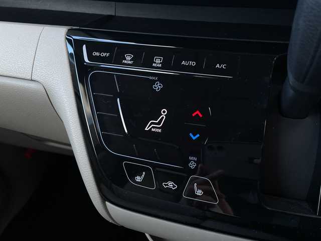 三菱 ｅＫスペース G 大阪府 2023(令5)年 0.9万km アメジストブラック 社外ナビ(AM・FM/Bluetooth/CD/ワンセグTV)/バックカメラ/片側パワースライドドア/ハンズフリーオートスライドドア/シートヒーター(運転席・助手席)/前ドライブレコーダー/ETC/コーナーセンサー/サーキュレーター/キーレスオペレーション/プッシュスタート/衝突被害軽減ブレーキシステム/車線逸脱警報システム/オートマチックハイビーム