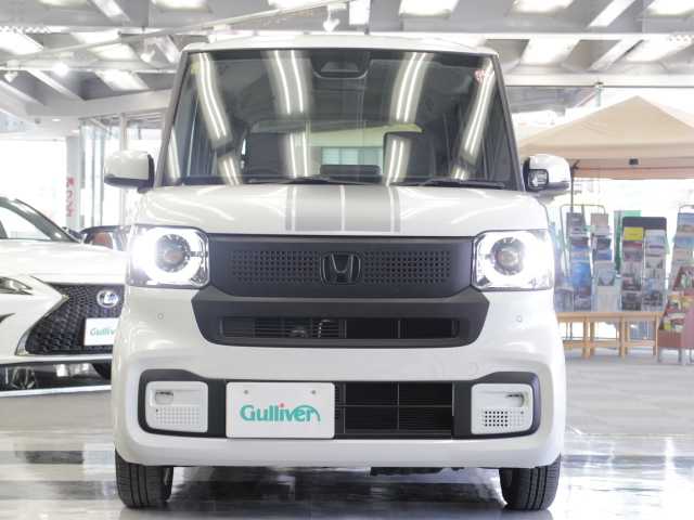 ホンダ Ｎ ＢＯＸ 千葉県 2023(令5)年 1.5万km プラチナホワイトパール ワンオーナー/ボンネットフードデカール/サイドデカール/社外14インチアルミホイール/GATHERS Apple CarPlay対応ディスプレイオーディオ/リヤワイドカメラカメラ/HONDA SENSING/アダプティブクルーズコントロール/マルチインフォメーションディスプレイ/アイドリングストップ/ソナーセンサー/電動パーキングブレーキ/左側パワースライドドア/LEDヘッドライト/リヤドアロールシェード/取扱説明書/保証書/スペアスマートキー