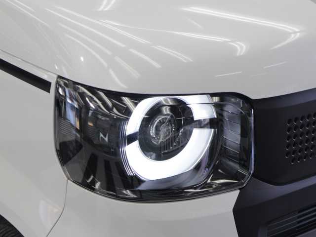 ホンダ Ｎ ＢＯＸ 千葉県 2023(令5)年 1.5万km プラチナホワイトパール ワンオーナー/ボンネットフードデカール/サイドデカール/社外14インチアルミホイール/GATHERS Apple CarPlay対応ディスプレイオーディオ/リヤワイドカメラカメラ/HONDA SENSING/アダプティブクルーズコントロール/マルチインフォメーションディスプレイ/アイドリングストップ/ソナーセンサー/電動パーキングブレーキ/左側パワースライドドア/LEDヘッドライト/リヤドアロールシェード/取扱説明書/保証書/スペアスマートキー