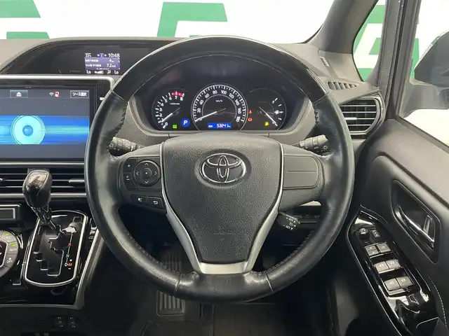 トヨタ エスクァイア Gi 鹿児島県 2017(平29)年 5.4万km スパークリングブラックパールクリスタルシャイン 純正ナビ（NSZN-Z66T）/バックカメラ/フリップダウンモニター/両側パワースライドドア/トヨタセーフティセンスC/レーンディパーチャーアラート/アダプティブクルーズコントロール/フルセグTV/フロントエアロ（モデリスタ）/前席シートヒーター/前席ベンチレーション/オートライト/オートマチックハイビーム/LEDヘッドライト/フロントフォグ/純正フロアマット/純正15インチアルミホイール