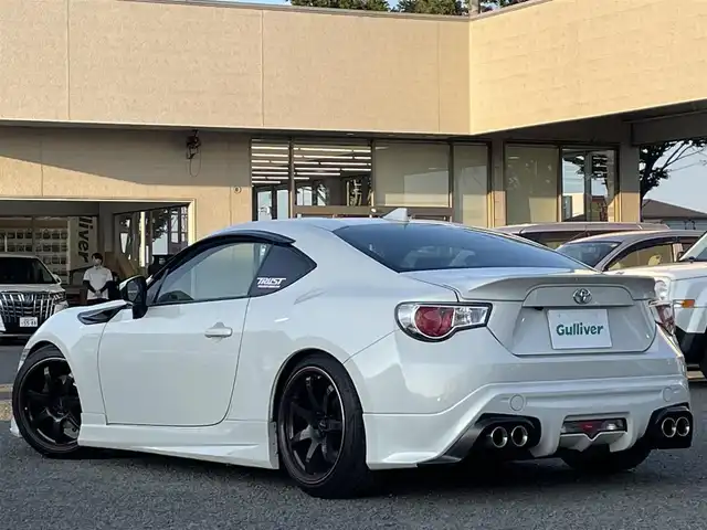 トヨタ ８６ GT リミテッド 宮城県 2015(平27)年 11万km クリスタルホワイトパール モデリスタエアロ/BLITS車高調/リアスポイラー/BLITZ製ストラットタワーバー/CROSS SPEED製アルミホイール18インチ/純正メモリナビ/ワンセグテレビ/FM・AM/CD・DVD/SD/Bluetooth/純正フロアマット/ETC2.0/クルーズコントロール/シートヒーターDN席/スマートキーx2