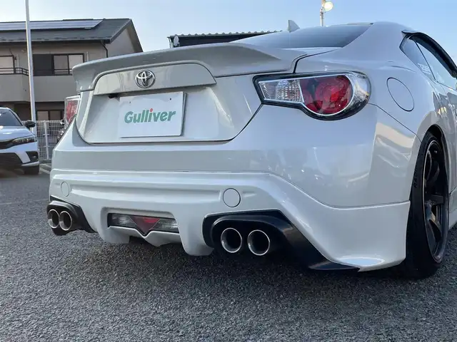 トヨタ ８６ GT リミテッド 宮城県 2015(平27)年 11万km クリスタルホワイトパール モデリスタエアロ/BLITS車高調/リアスポイラー/BLITZ製ストラットタワーバー/CROSS SPEED製アルミホイール18インチ/純正メモリナビ/ワンセグテレビ/FM・AM/CD・DVD/SD/Bluetooth/純正フロアマット/ETC2.0/クルーズコントロール/シートヒーターDN席/スマートキーx2