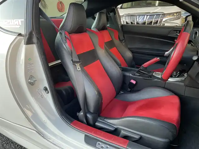 トヨタ ８６ GT リミテッド 宮城県 2015(平27)年 11万km クリスタルホワイトパール モデリスタエアロ/BLITS車高調/リアスポイラー/BLITZ製ストラットタワーバー/CROSS SPEED製アルミホイール18インチ/純正メモリナビ/ワンセグテレビ/FM・AM/CD・DVD/SD/Bluetooth/純正フロアマット/ETC2.0/クルーズコントロール/シートヒーターDN席/スマートキーx2