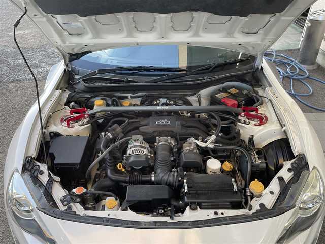 トヨタ ８６ GT リミテッド 宮城県 2015(平27)年 11万km クリスタルホワイトパール モデリスタエアロ/BLITS車高調/リアスポイラー/BLITZ製ストラットタワーバー/CROSS SPEED製アルミホイール18インチ/純正メモリナビ/ワンセグテレビ/FM・AM/CD・DVD/SD/Bluetooth/純正フロアマット/ETC2.0/クルーズコントロール/シートヒーターDN席/スマートキーx2