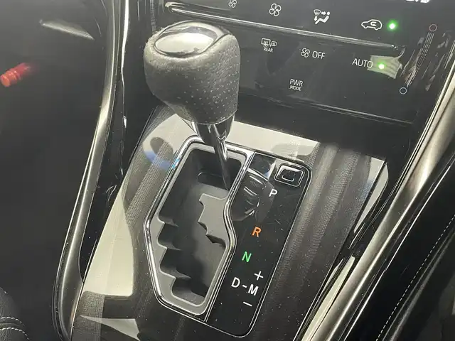 トヨタ ハリアー プレミアム 茨城県 2018(平30)年 3.8万km ブラック 社外9型ナビ/バックカメラ/フルセグ/モデリスタエアロ/衝突被害軽減ブレーキ/車線逸脱抑制装置/レーダークルーズコントロール/オートマチックハイビーム/クリアランスソナー/社外シートカバー/ETC/ドラレコ/純正18インチAW/LEDヘッドライト/スマートキー