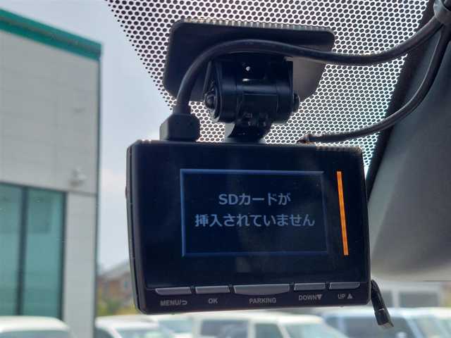 トヨタ ヴォクシー ZS 煌Ⅱ 東京都 2020(令2)年 2万km ホワイトパールクリスタルシャイン 純正9インチナビ/フリップダウンモニター/両側パワースライドドア/フルセグ/バックカメラ/ビルトインETC/ドライブレコーダー/衝突軽減ブレーキ/レーンキープアシスト/クルーズコントロール/コーナーセンサー/オートマチックハイビーム/LEDヘッドライト/スマートキー