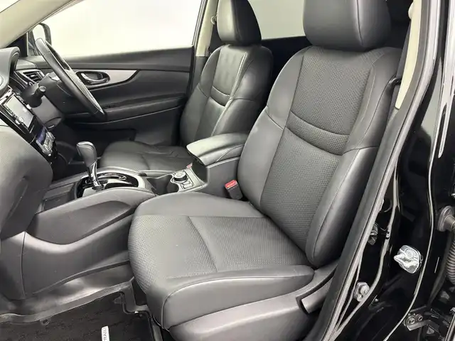 日産 エクストレイル 20X エマージェンシーブレーキ 埼玉県 2017(平29)年 6.4万km ダイヤモンドブラック 純正ナビ　MM336D-W/バックカメラ/前方ドライブレコーダー/ETC/車線逸脱警報/衝突軽減ブレーキ/クリアランスソナー/アイドリングストップ/ECOモード/前席シートヒーター/4WD/ダウンヒルアシストコントロール/プッシュスタート/ウィンカーミラー/フロントフォグランプ/純正ドアバイザー/純正フロアマット/純正17インチアルミホイール