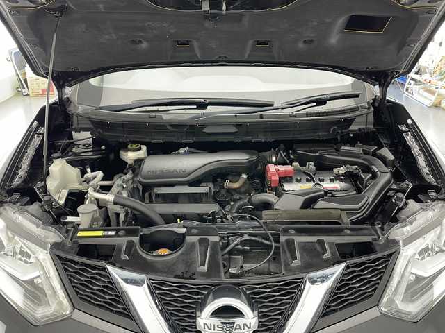 日産 エクストレイル 20X エマージェンシーブレーキ 長野県 2017(平29)年 6.4万km ダイヤモンドブラック 切り替え4WD/純正ナビ　MM336D-W/　（フルセグ/Bluetooth/CD/DVD/AUX)/バックカメラ/前方ドライブレコーダー/ETC/車線逸脱警報/衝突軽減ブレーキ/クリアランスソナー/アイドリングストップ/ECOモード/前席シートヒーター/ダウンヒルアシストコントロール/プッシュスタート/ウィンカーミラー/フロントフォグランプ/純正ドアバイザー/純正フロアマット/純正17インチアルミホイール/スマートキー