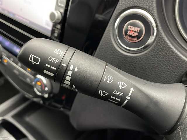 日産 エクストレイル 20X エマージェンシーブレーキ 長野県 2017(平29)年 6.4万km ダイヤモンドブラック 切り替え4WD/純正ナビ　MM336D-W/　（フルセグ/Bluetooth/CD/DVD/AUX)/バックカメラ/前方ドライブレコーダー/ETC/車線逸脱警報/衝突軽減ブレーキ/クリアランスソナー/アイドリングストップ/ECOモード/前席シートヒーター/ダウンヒルアシストコントロール/プッシュスタート/ウィンカーミラー/フロントフォグランプ/純正ドアバイザー/純正フロアマット/純正17インチアルミホイール/スマートキー