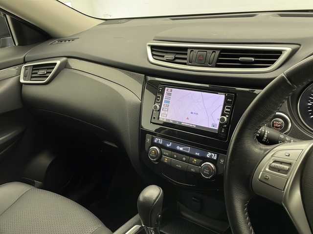 日産 エクストレイル 20X エマージェンシーブレーキ 長野県 2017(平29)年 6.4万km ダイヤモンドブラック 切り替え4WD/純正ナビ　MM336D-W/　（フルセグ/Bluetooth/CD/DVD/AUX)/バックカメラ/前方ドライブレコーダー/ETC/車線逸脱警報/衝突軽減ブレーキ/クリアランスソナー/アイドリングストップ/ECOモード/前席シートヒーター/ダウンヒルアシストコントロール/プッシュスタート/ウィンカーミラー/フロントフォグランプ/純正ドアバイザー/純正フロアマット/純正17インチアルミホイール/スマートキー