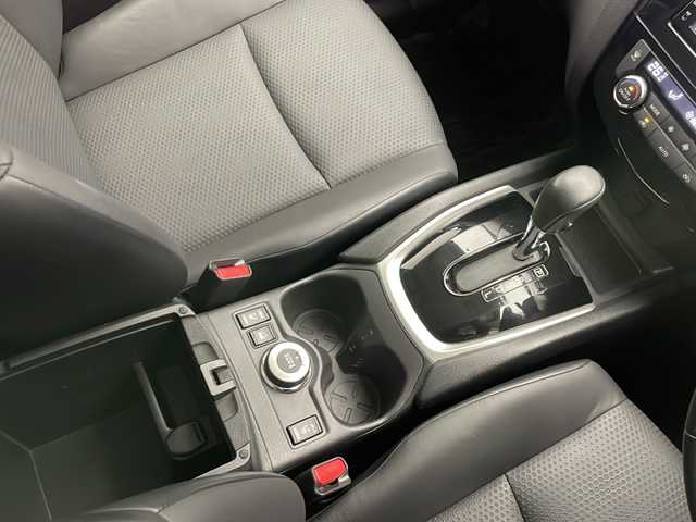 日産 エクストレイル 20X エマージェンシーブレーキ 長野県 2017(平29)年 6.4万km ダイヤモンドブラック 切り替え4WD/純正ナビ　MM336D-W/　（フルセグ/Bluetooth/CD/DVD/AUX)/バックカメラ/前方ドライブレコーダー/ETC/車線逸脱警報/衝突軽減ブレーキ/クリアランスソナー/アイドリングストップ/ECOモード/前席シートヒーター/ダウンヒルアシストコントロール/プッシュスタート/ウィンカーミラー/フロントフォグランプ/純正ドアバイザー/純正フロアマット/純正17インチアルミホイール/スマートキー