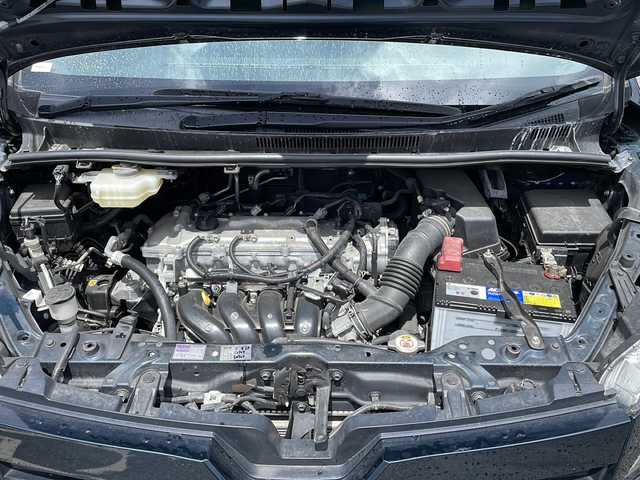 トヨタ ヴォクシー ZS 煌Ⅱ 沖縄県 2019(平31)年 7.7万km ブラッキッシュアゲハガラスフレーク 純正ナビ・TV・Bluetooth・CD・DVD/両側パワースライドドア/バックカメラ/ETC/ドライブレコーダー/コーナーセンサー/オートライト/衝突軽減システム/純正アルミ/フォグランプ/革巻きステアリング/ステアリングスイッチ