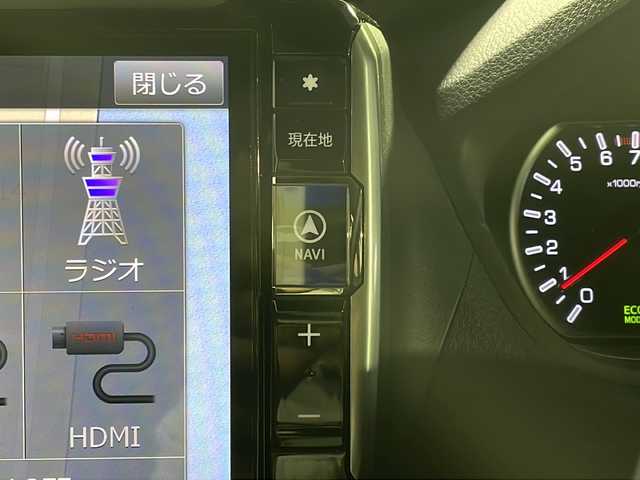 トヨタ ヴォクシー ZS 煌Ⅱ 沖縄県 2017(平29)年 7.6万km ブラック 県外仕入　/禁煙車　/７人乗り　/アルパイン１１インチナビ　/　フルセグ　Ｂｌｕｅｔｏｏｔｈ　DVD再生　CD/フリップダウンモニター　/両側パワースライドドア　/プリクラッシュセーフティ　/オートマチックハイビーム/車線逸脱警報　/バックカメラ　