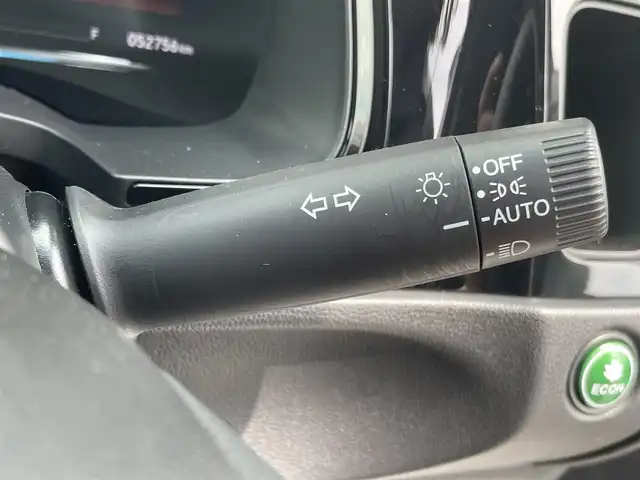 ホンダ シャトル ハイブリッド ホンダセンシング 奈良県 2021(令3)年 5.3万km プラチナホワイトパール メモリナビ　/バックカメラ　/追従クルーズコントロール　/Bluetooth　/ETC　/衝突軽減システム　/レーンキープアシスト　/スマートキー　/スペアキー1本　/オートライト　/純正アルミホイール　/横滑り防止装置