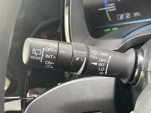 ホンダ シャトル ハイブリッド ホンダセンシング 奈良県 2021(令3)年 5.3万km プラチナホワイトパール メモリナビ　/バックカメラ　/追従クルーズコントロール　/Bluetooth　/ETC　/衝突軽減システム　/レーンキープアシスト　/スマートキー　/スペアキー1本　/オートライト　/純正アルミホイール　/横滑り防止装置
