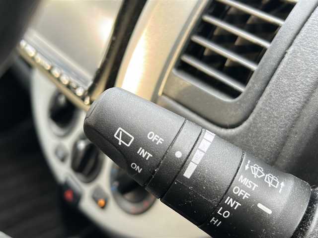 日産 ノート 15X 兵庫県 2009(平21)年 5.6万km ホワイトパール 登録時走行距離56043km/純正HDDナビ/CD/DVD/フルセグTV/バックカメラ/電動格納ミラー/純正フロアマット/ドアバイザー/インテリジェントキー