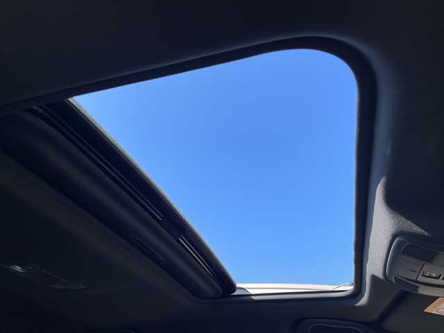 マツダ ＣＸ－８ XD エクスクルーシブモード 宮崎県 2021(令3)年 0.6万km プラチナクォーツメタリック ４WD　純正ナビ　フルセグTV　サンルーフ　全方位カメラ　BOSEサウンド　ホワイトレザー　HUD　BSM　社外20インチアルミ　コーナーセンサー　シートヒーター　LEDヘッドライト　ETC