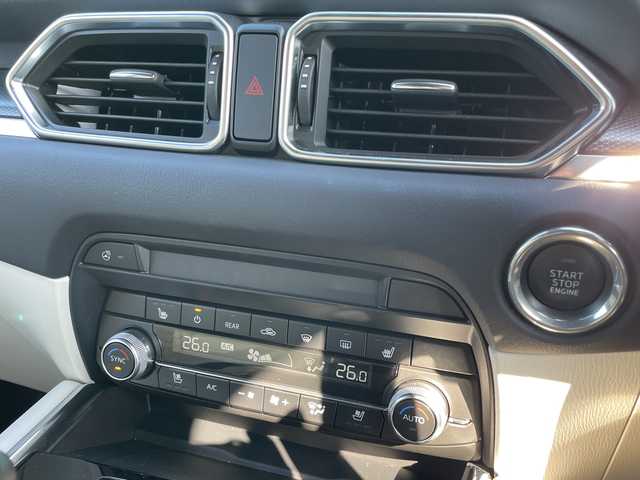 マツダ ＣＸ－８ XD エクスクルーシブモード 宮崎県 2021(令3)年 0.6万km プラチナクォーツメタリック ４WD　純正ナビ　フルセグTV　サンルーフ　全方位カメラ　BOSEサウンド　ホワイトレザー　HUD　BSM　社外20インチアルミ　コーナーセンサー　シートヒーター　LEDヘッドライト　ETC