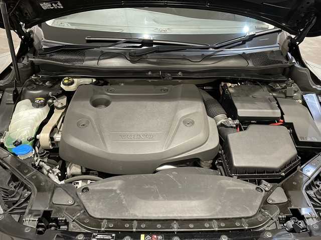 ボルボ Ｖ４０ D4 モメンタム 新潟県 2018(平30)年 5万km オニキスブラックP 衝突警告/ブラインドスポット・インフォメーション・システム/アダプティブ・クルーズ・コントロール/レーン・キーピング・エイド/ブレーキアシスト/アクティブ・ハイビーム/リアビューカメラ/スポーツモード付ESC/HDDナビゲーションシステム/・CD/DVD/TV/BT/ETC/パワーシート/シートヒーター/LEDヘッドライト/パドルシフト