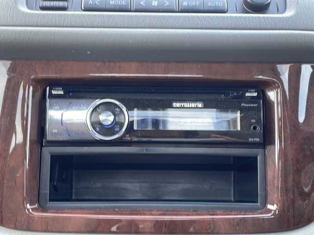 トヨタ ハイエース レジアス 長野県 1998(平10)年 6.5万km ホワイトパールマイカ/シルバーM ・社外オーディオ/CD/・ツインサンルーフ/・ETC/・オートライト/・フォグライト/・リモコンキー/・純正15インチアルミホイール/・電動格納ミラー/・フロアマット