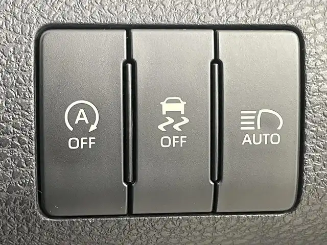 トヨタ ハリアー プレミアム メタル&レザーP 福岡県 2019(平31)年 4.6万km ホワイトパールクリスタルシャイン 純正ナビ／フルセグＴＶ　/バックカメラ　/ＪＢＬプレミアムサウンド　/ＥＴＣ　/レーダークルコン　/コーナーセンサー　/衝突被害軽減ブレーキ　/レーンキープ　/シートベンチレーション／ヒーター　/シートメモリー付きパワーシート　/パワーバックドア　/純正アルミホイール　/ＬＥＤヘッドライト