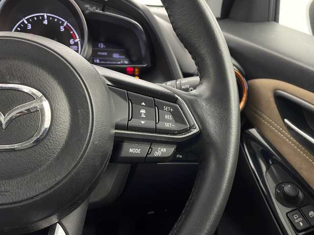 マツダ デミオ XDテーラードブラウン 栃木県 2017(平29)年 5万km スノーフレイクホワイトパールマイカ 純正ナビ/　フルセグ/CD/DVD/USB/AUX/BT/バックカメラ/ヘッドアップディスプレイ/前席シートヒーター/ステリングスイッチ/衝突被害軽減ブレーキ/クルーズコントロール/レーンキープアシスト/ブラインドスポットモニター/コーナーセンサー/アイドリングストップ/ETC/LEDオートライト/LEDフォグランプ/取扱説明書